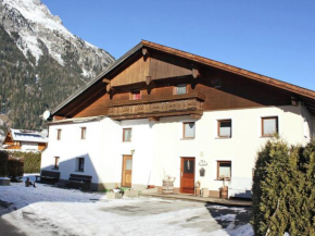 Holiday apartment near the ski bus stop